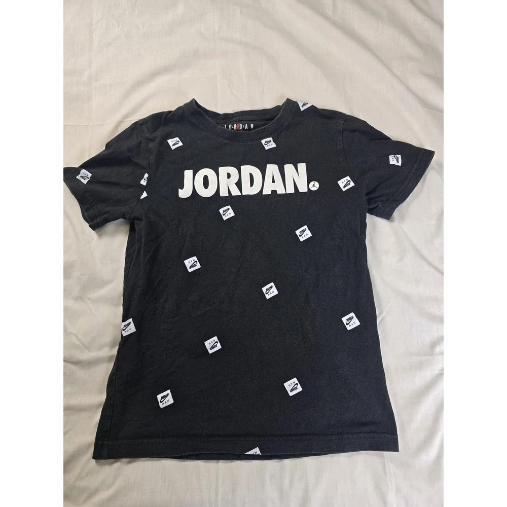 Jordan Shirt Boys 10-12 Black Air Jordan Jumpman Allover Short‎ Sleeve Tee